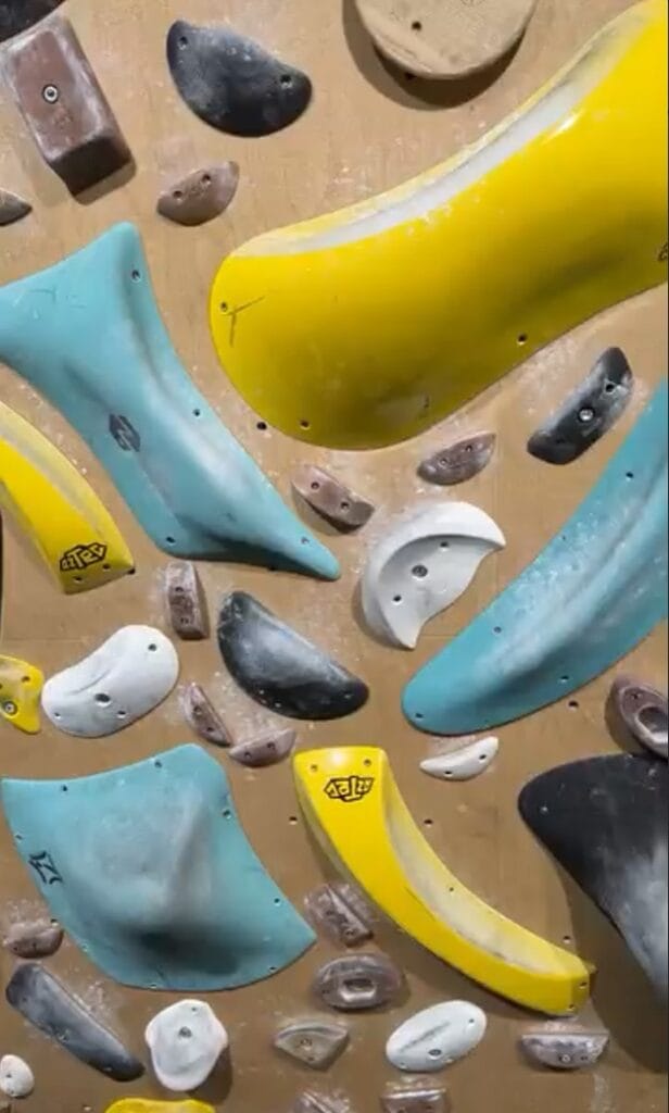 Spray Wall en el rocódromo Gud Climbing en Murcia